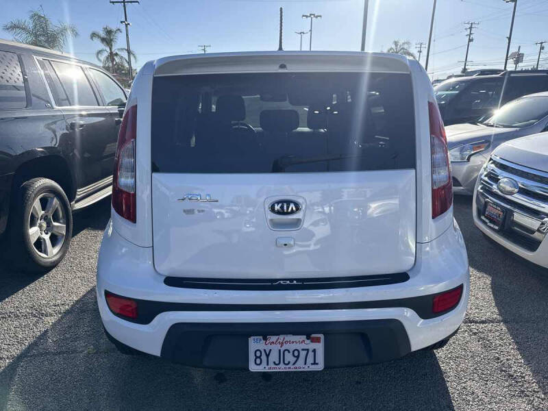 2013 Kia Soul +