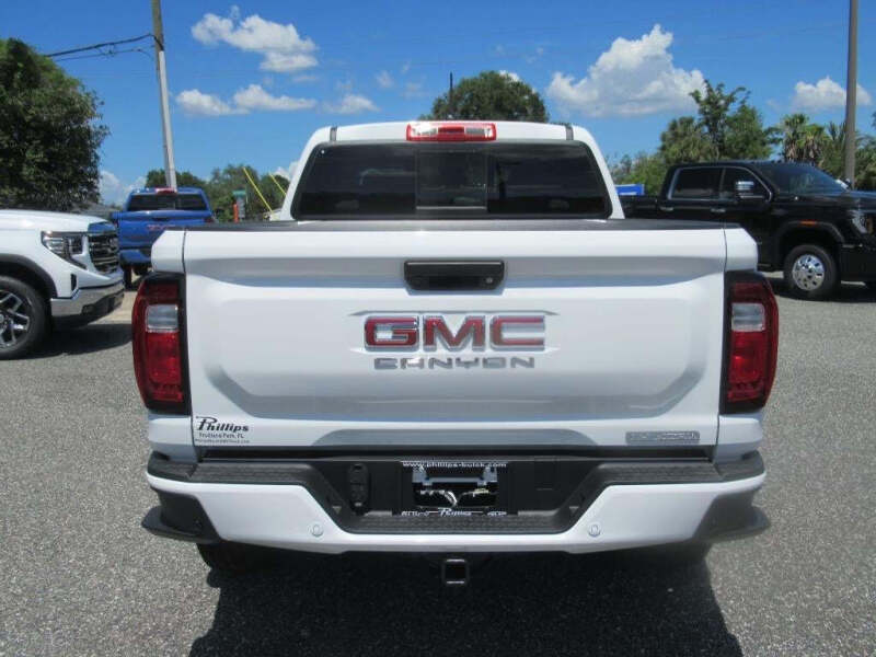 2025 GMC Canyon Elevation