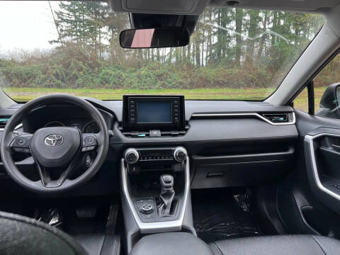 2019 Toyota RAV4 Hybrid LE