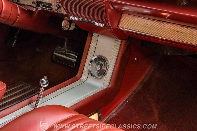 1961 Oldsmobile Starfire