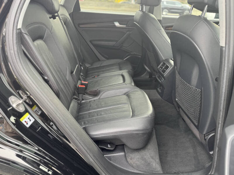 2018 Audi Q5 2.0T quattro Premium Plus