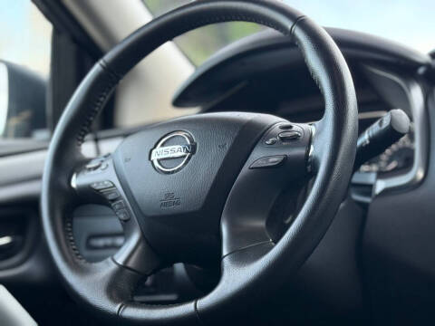 2022 Nissan Murano SV