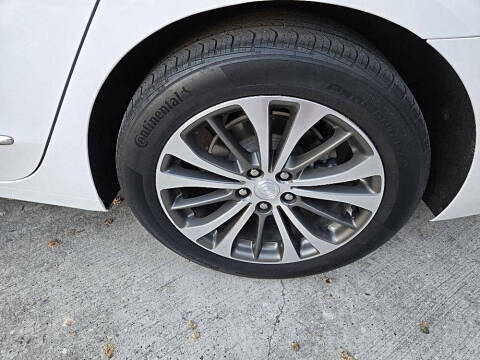 2017 Buick LaCrosse Essence