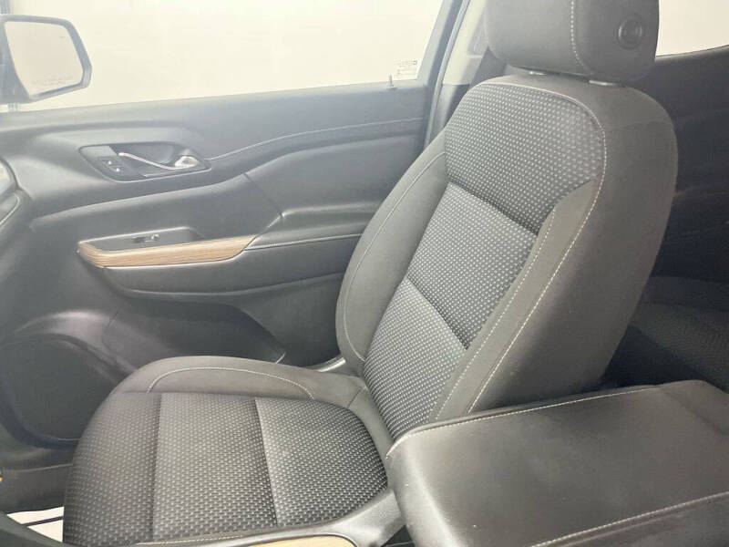 2021 GMC Acadia SLE