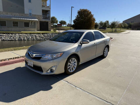 2013 Toyota Camry Hybrid XLE