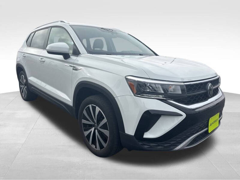 2022 Volkswagen Taos SE 4Motion