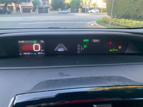 2020 Toyota Prius LE