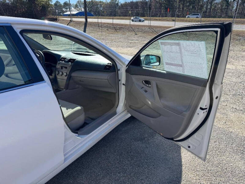 2011 Toyota Camry LE