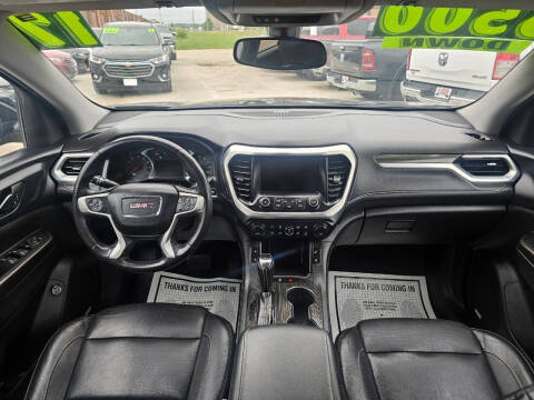 2017 GMC Acadia SLT-1