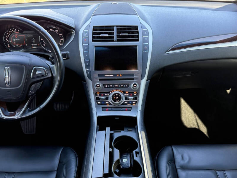 2017 Lincoln MKZ Select