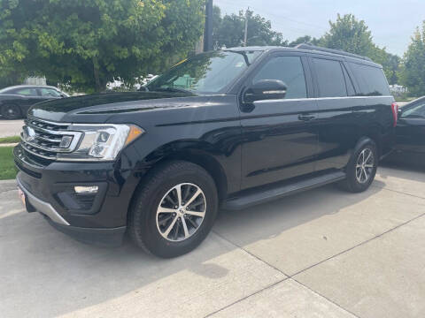2018 Ford Expedition for sale at Azteca Auto Sales LLC in Des Moines IA