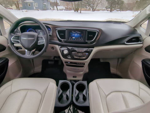 2021 Chrysler Voyager LXi