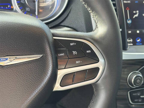 2022 Chrysler 300 Touring