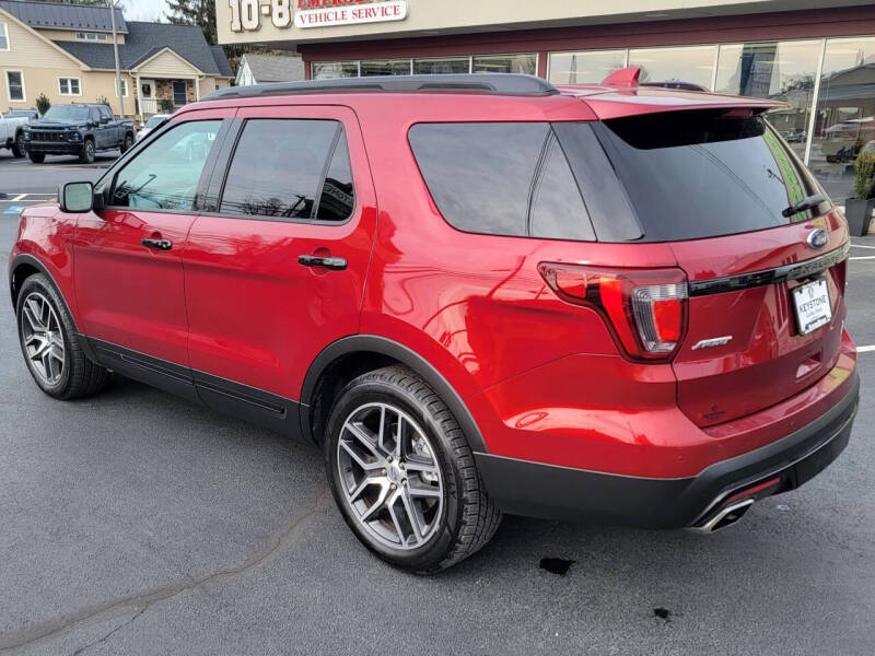 2017 Ford Explorer Sport