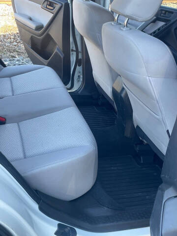 2016 Subaru Forester 2.5i