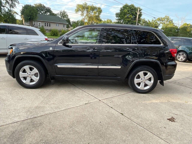 2011 Jeep Grand Cherokee for sale at Auto Connection in Waterloo, IA