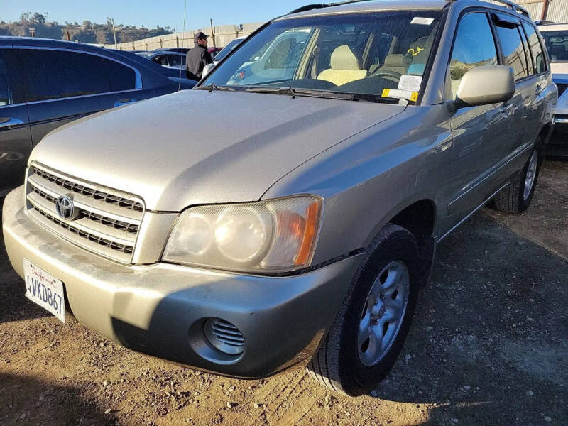 2002 Toyota Highlander for sale at Universal Auto in Bellflower CA