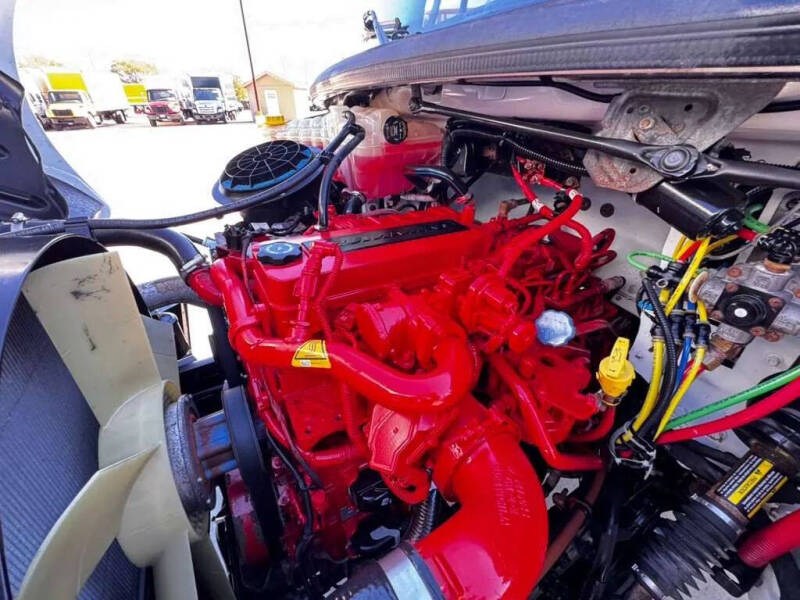 2020 Freightliner M2 106