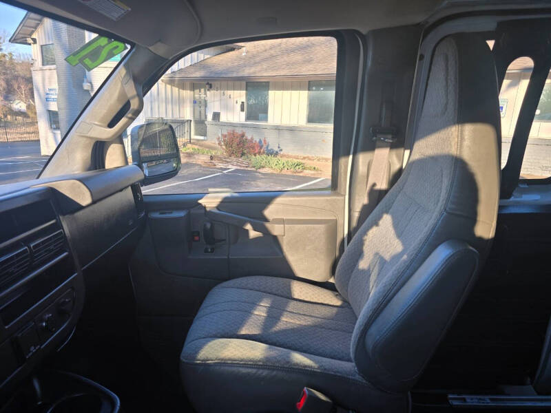 2021 Chevrolet Express 2500