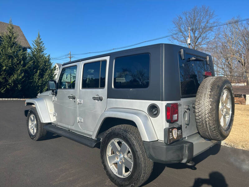 2009 Jeep Wrangler Unlimited Sahara photo 6