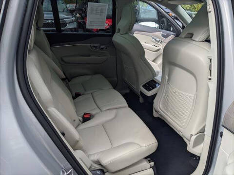 2023 Volvo XC90 B6 Plus Bright Theme 7P