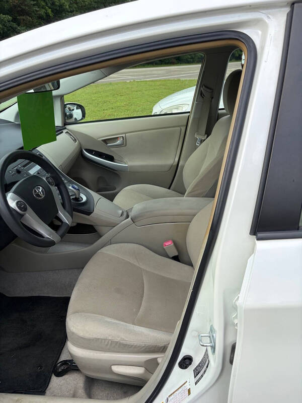 2011 Toyota Prius Two