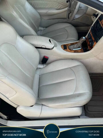 2005 Mercedes-Benz CLK CLK 320