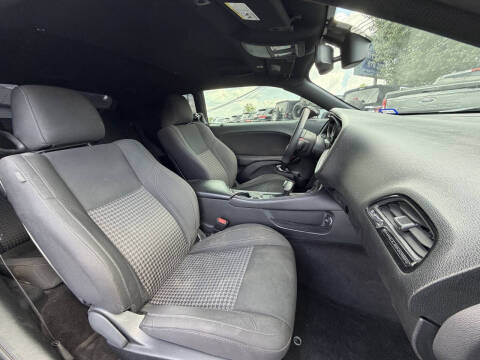 2019 Dodge Challenger SXT