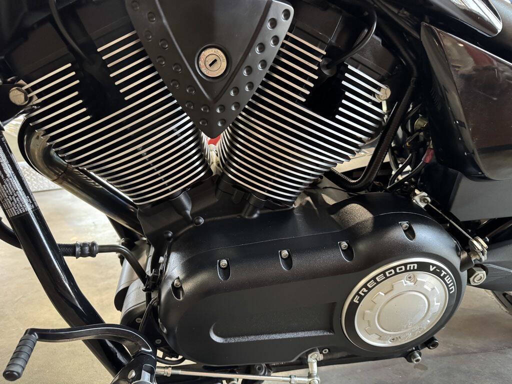 2007 Victory Vegas™ 8-Ball 5