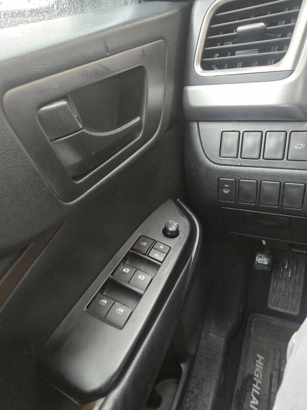 2014 Toyota Highlander LE Plus