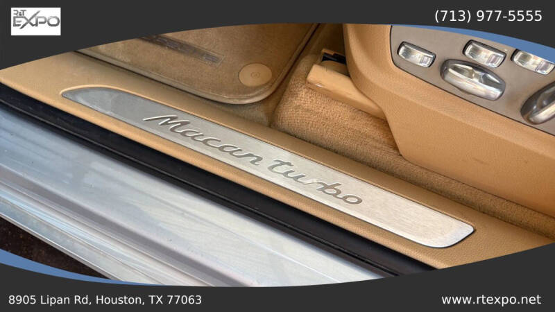 2015 Porsche Macan Turbo