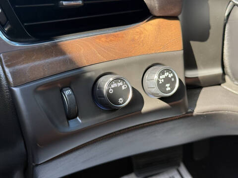 2017 Cadillac Escalade Luxury