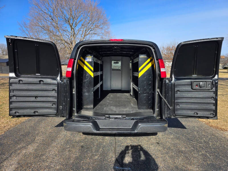 2023 GMC Savana 3500