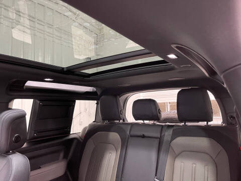 2022 Land Rover Defender 90 X-Dynamic HSE