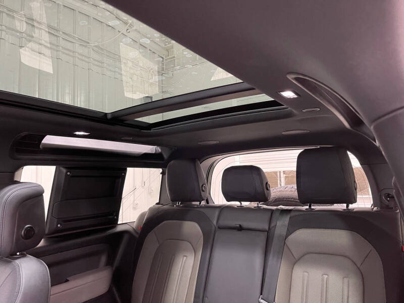 2022 Land Rover Defender 90 X-Dynamic HSE