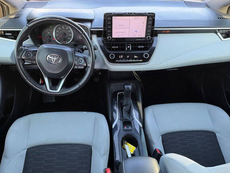 2020 Toyota Corolla Hatchback SE