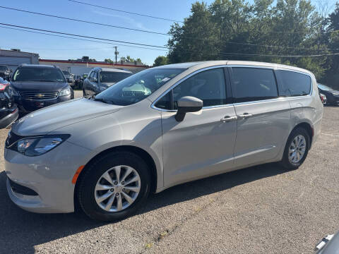 2017 Chrysler Pacifica Touring
