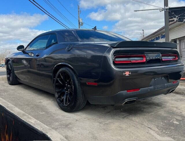 2016 Dodge Challenger SXT