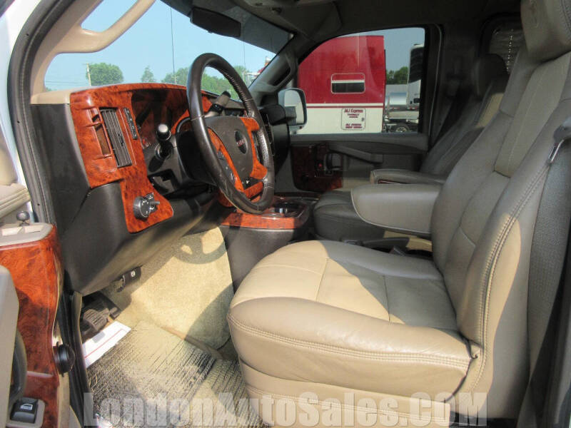 2017 GMC Savana 2500