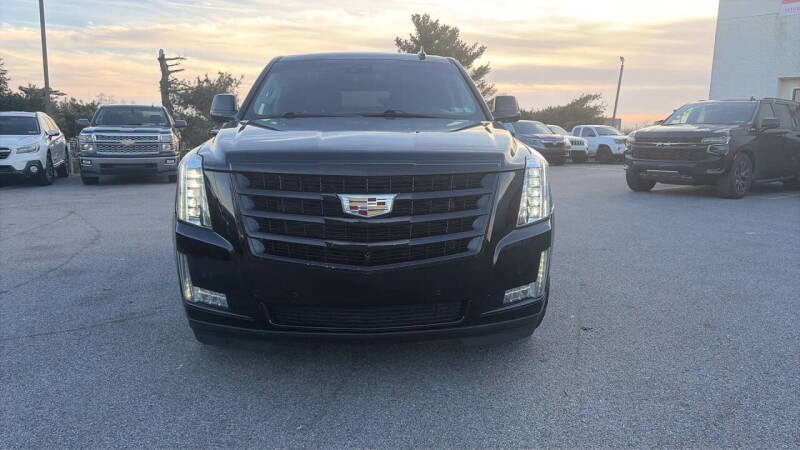 2018 Cadillac Escalade Luxury