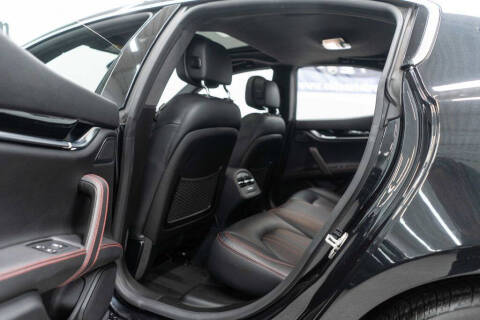 2022 Maserati Ghibli Modena Q4