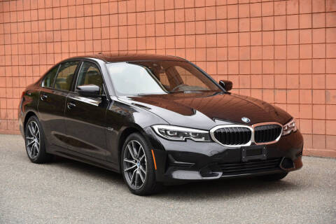 2022 BMW 3 Series 330e xDrive