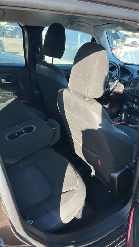 2017 Jeep Renegade Trailhawk