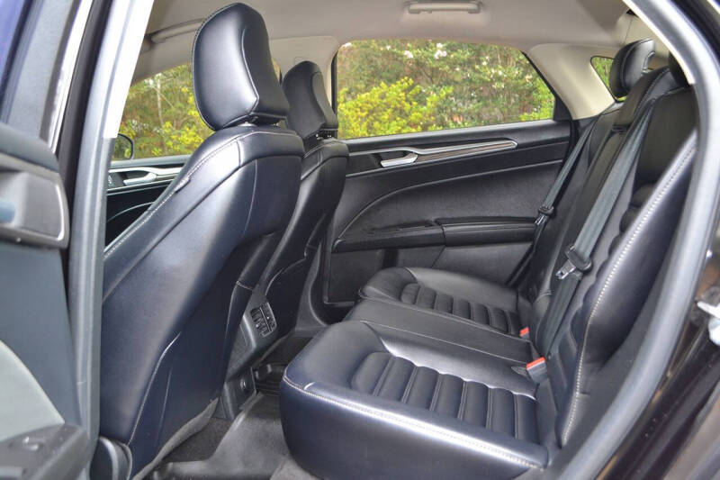 2020 Ford Fusion SEL