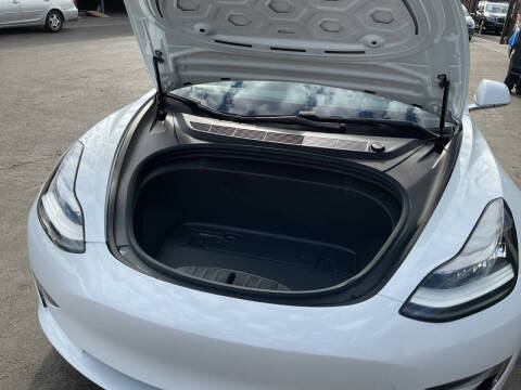 2019 Tesla Model 3 Mid Range
