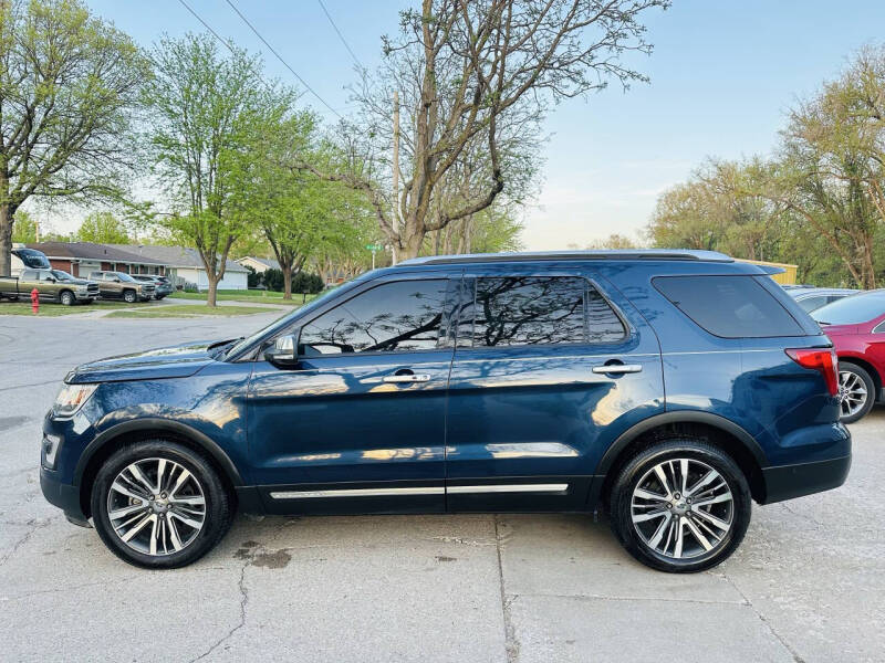 2017 Ford Explorer Platinum