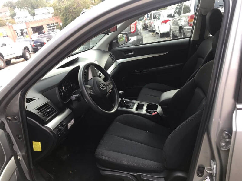 2010 Subaru Outback 2.5i