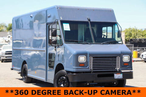 2020 Freightliner MT45 Chassis
