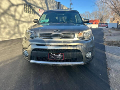 2017 Kia Soul +