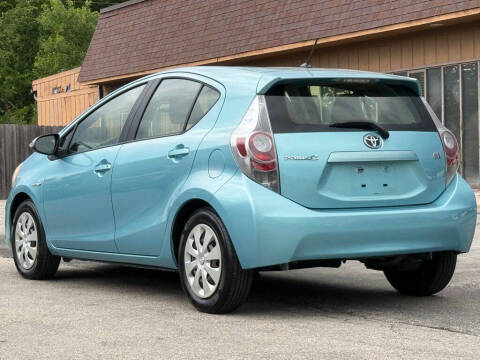 2013 Toyota Prius c Two